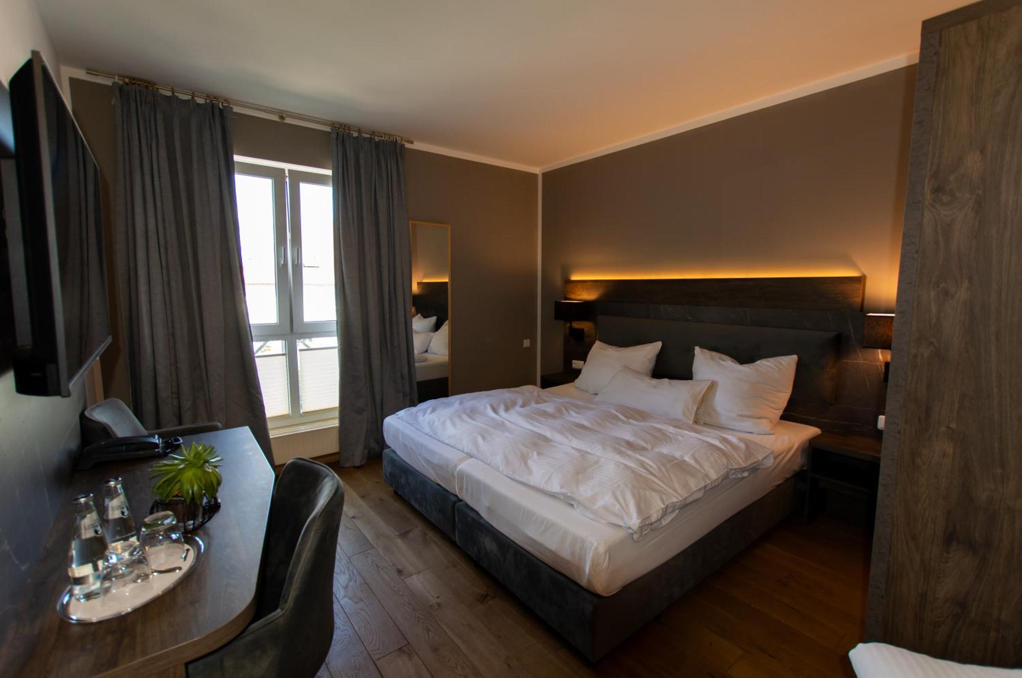 Hotel Barnimer Hof Wandlitz Exterior photo